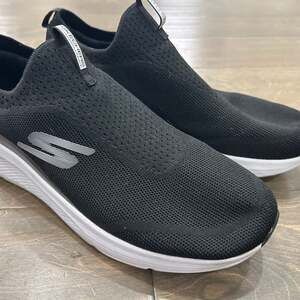 Skechers Women's Go Run‎ Elevate Hot Streak 11